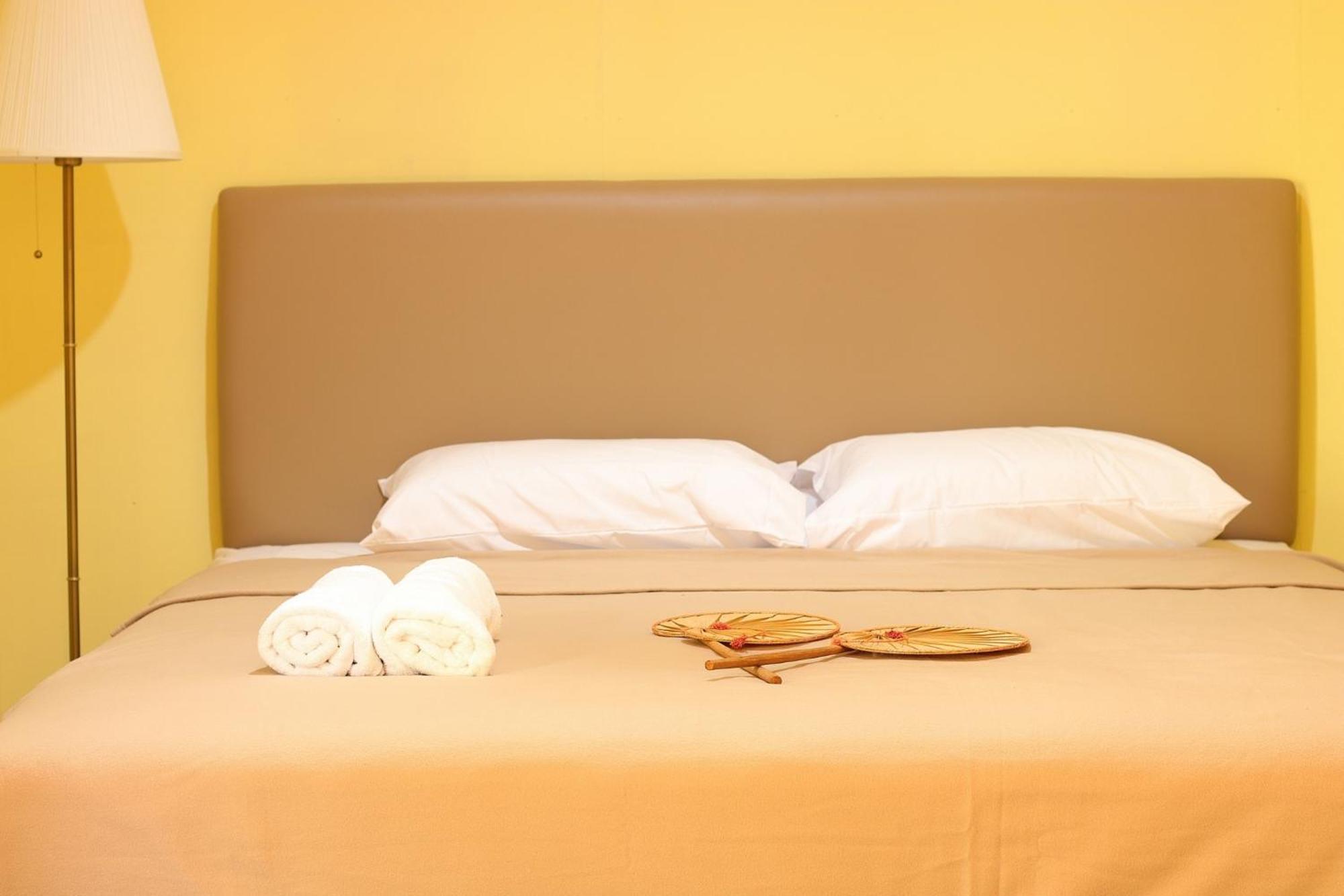 Baankhon Private Room In Thai House Check In By Yourself Code Inbox Adult Only Bangkok Bagian luar foto